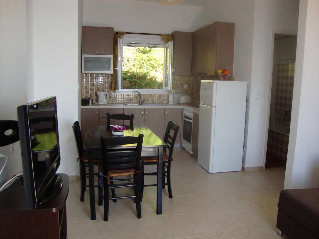 Fantasia Apartment Lákones Dış mekan fotoğraf